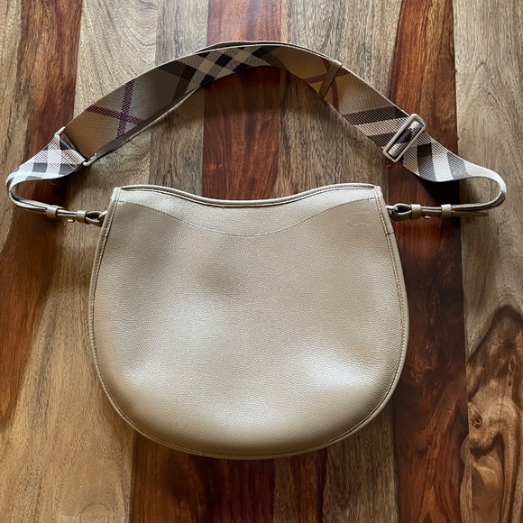 Burberry Large Rocking Horse Satchel - Picture 2 of 6